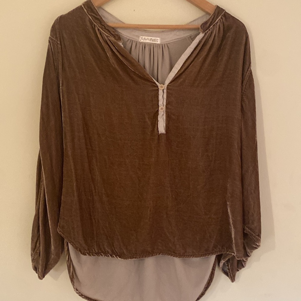CP Shades x Free People collab soft latte brown velvet Henley shirt Sz XS